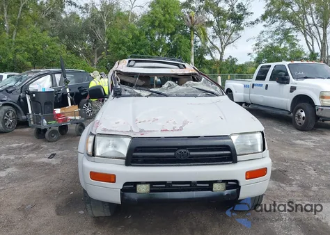 1998 Toyota 4Runner Sr5 V6 Limited from USA, damaged, VIN JT3GN87R9W0073710